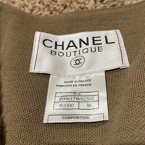 Chanel Fur vest - Picture 4 of 15